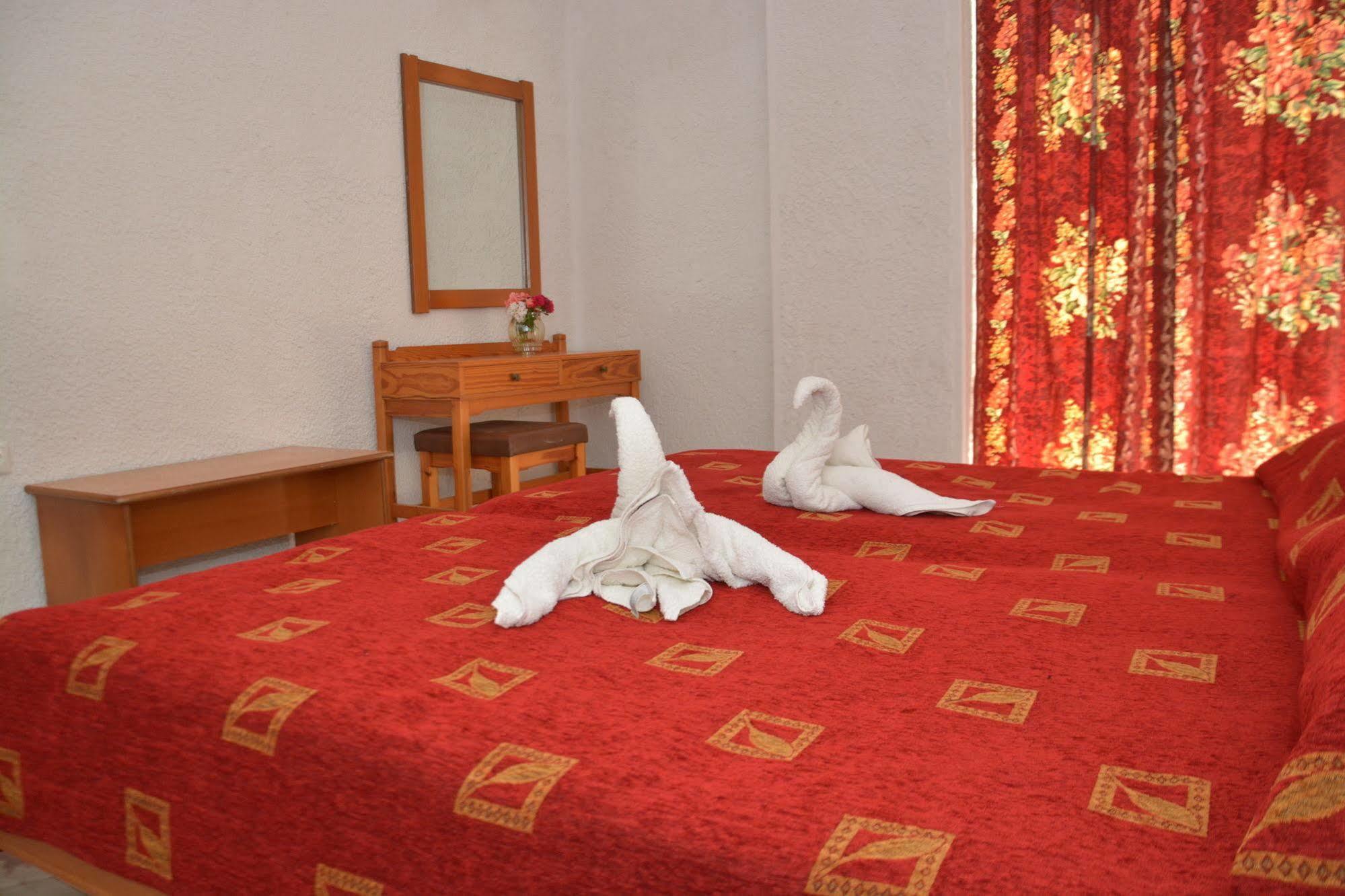 Benelux Hotel 2*